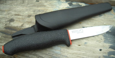 Нож Morakniv 731, углеродная сталь, цвет черный с красным